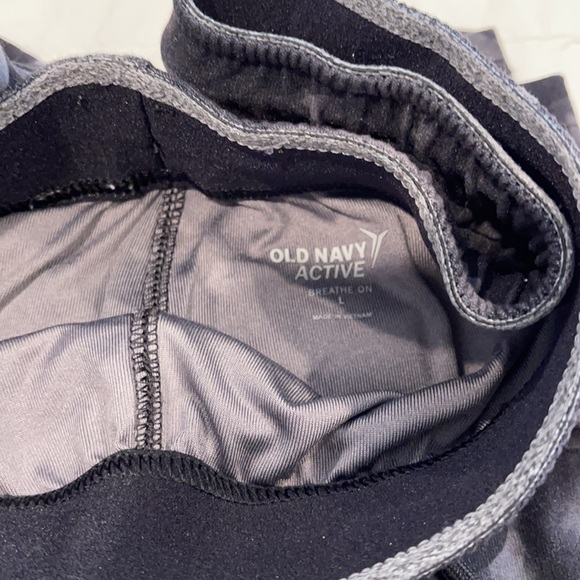 Black and gray man short - Picture 3 of 3